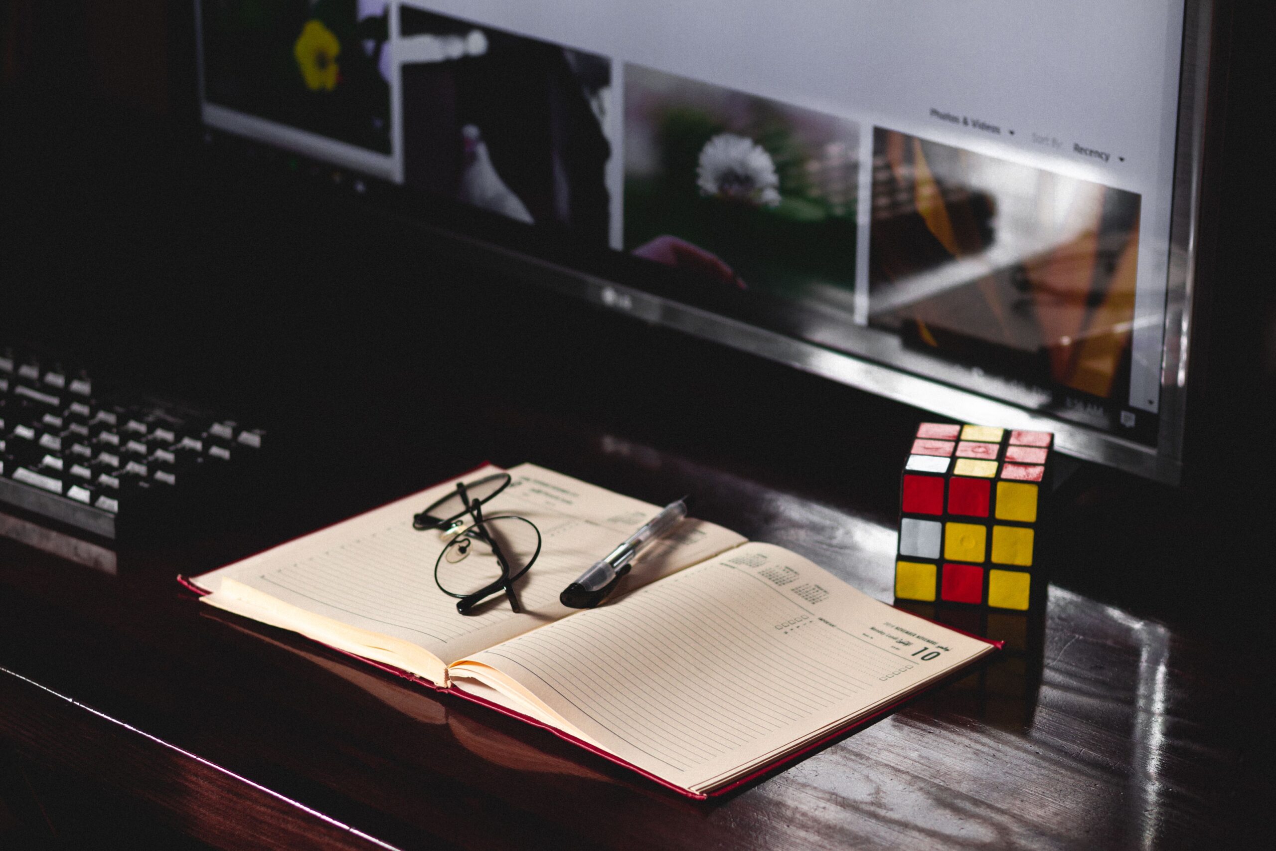 Virtual assistant managing email inbox and calendar scheduling